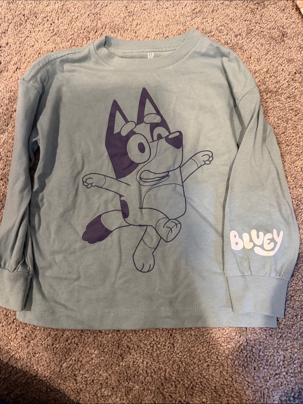 3T GAP Light Blue Long-Sleeve Tee with Bluey Graphic